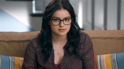 who plays alex dunphy